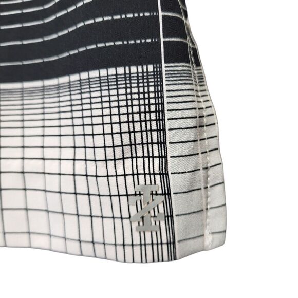 Izod Golf Grid Print Skort, Built-in Shorts Black White, Size 10 - Picture 8 of 10